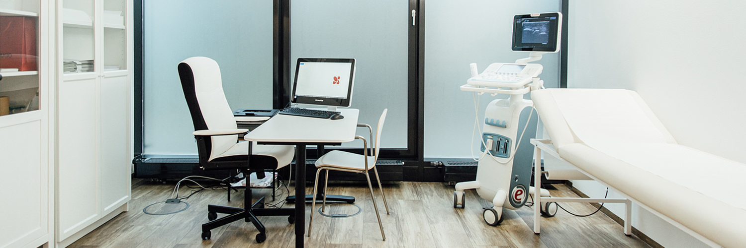 Rheumatologe Düsseldorf – Turin – Behandlungszimmer der Praxis Rheumatologe Düsseldorf - Turin - Behandlungszimmer der Praxis